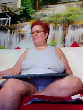 QueenPammy1 online show from January 22, 6:10 am