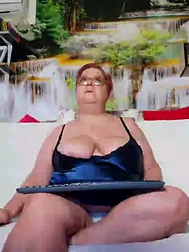 QueenPammy1 online show from February 4, 6:14 am