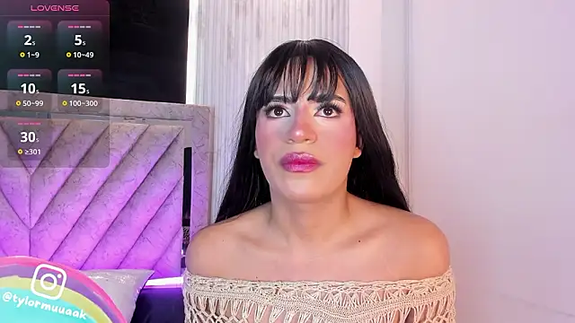 Taylor Harveey online show from February 3, 8:47 pm