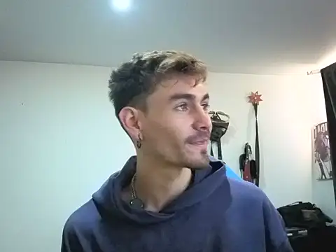 Aaron malikk online show from March 25, 12:11 pm