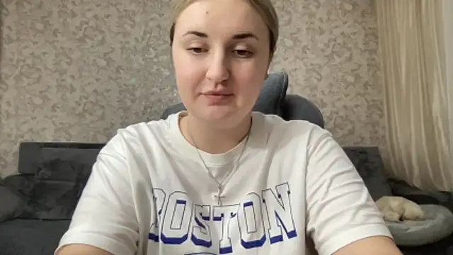 Snapshot of JudeValenti chatting on November 4, 6:18 pm JudeValenti online show from November 4, 6:18 pm