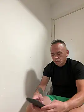 Snapshot of mateocali25 chatting on June 12, 9:14 pm mateocali25 online show from June 12, 9:14 pm