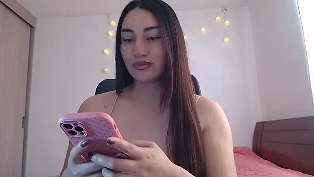 nalafoster online show from March 5, 3:19 pm