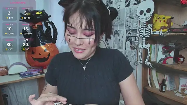 Snapshot of MitsuChan_ chatting on October 27, 10:14 pm MitsuChan  online show from October 27, 10:14 pm