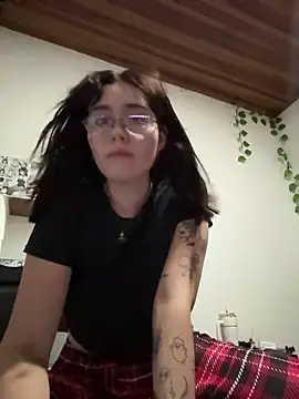 MitsuChan  online show from December 16, 5:23 am