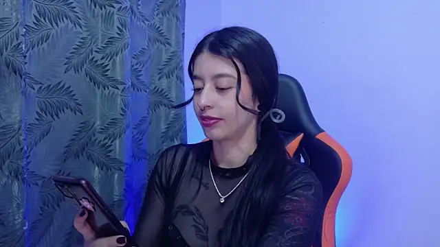Misscarolsph online show from May 16, 9:13 pm