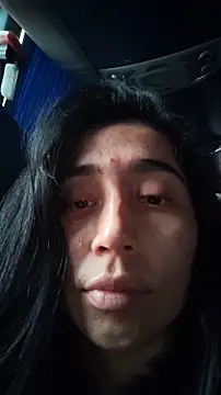 Elowyn online show from October 27, 5:06 pm