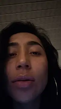 Elowyn online show from November 9, 1:37 am