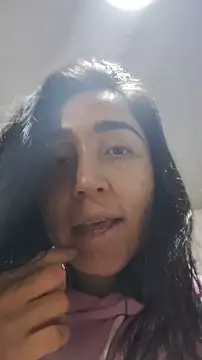 Elowyn online show from May 20, 11:44 pm