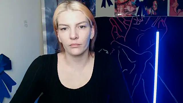 VanessaRey  online show from March 23, 7:45 am