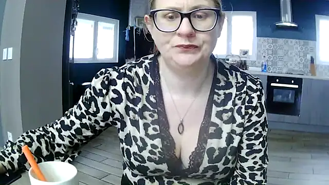 lady gloria69 online show from February 13, 8:43 am