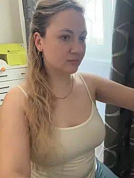 mollygirll online show from May 19, 7:58 am