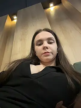 MilaBee online show from March 2, 5:08 am