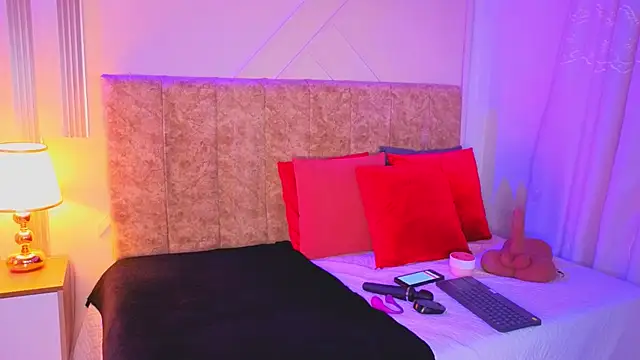 angelinarouse  online show from May 8, 3:34 am