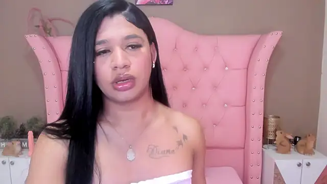 Snapshot of Samantha_Evans_18 chatting on March 22, 4:24 am Samantha Evans 18 online show from March 22, 4:24 am
