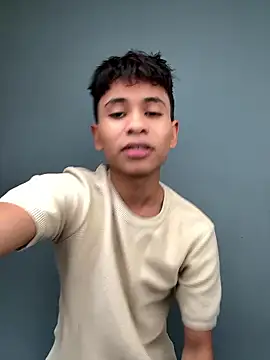 Ethan Westt online show from January 6, 8:12 pm