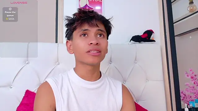 Ethan Westt online show from April 23, 9:17 pm