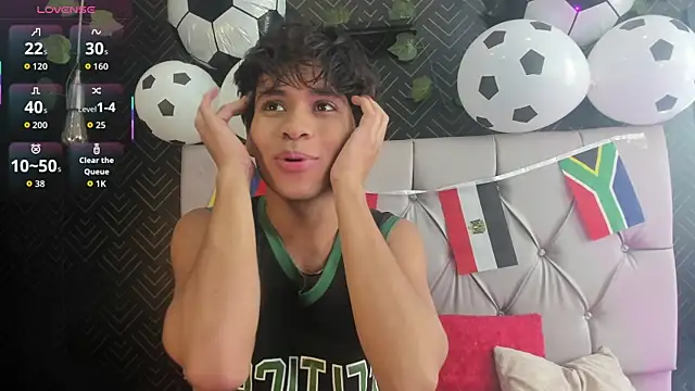 Ethan Westt online show from June 25, 7:40 pm