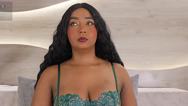 mia lacy  online show from May 18, 4:51 am