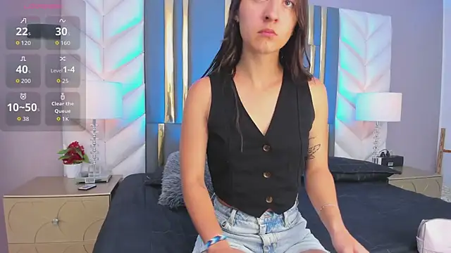 Snapshot of SaraJonness chatting on October 8, 12:47 pm SaraJonness online show from October 8, 12:47 pm