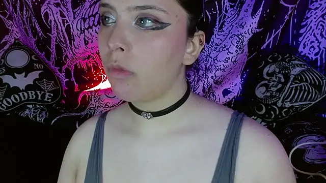 mikaskullcs online show from September 20, 4:35 am