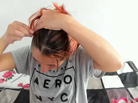 Snapshot of DulceXmile chatting on October 22, 7:46 pm DulceXmile online show from October 22, 7:46 pm