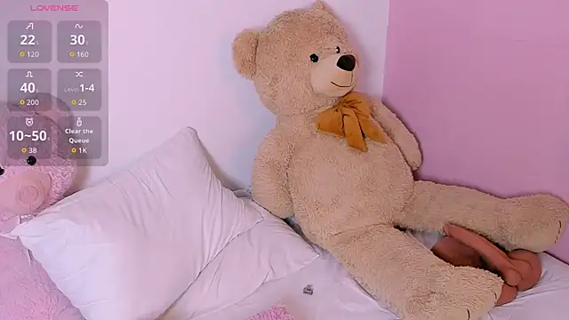 BritanyLin   online show from October 11, 5:17 am