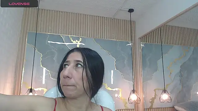 nei girl online show from November 7, 11:43 am