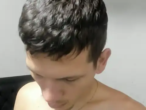 Snapshot of kevinkewman chatting on October 9, 12:47 pm kevinkewman online show from October 9, 12:47 pm