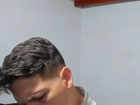 kevinkewman online show from December 4, 10:35 am