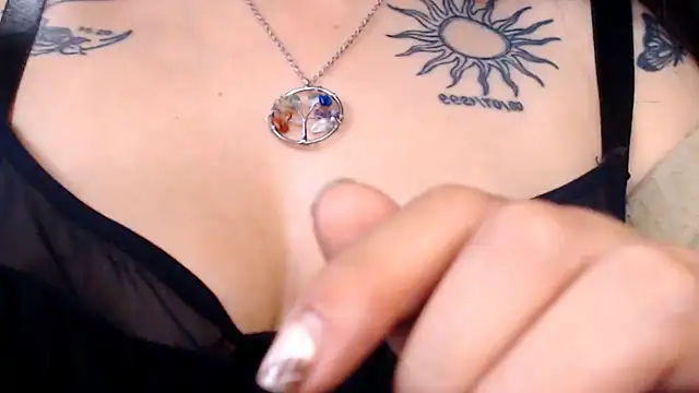 Snapshot of SammyDirtySlut chatting on March 6, 4:20 am SammyDirtySlut online show from March 6, 4:20 am