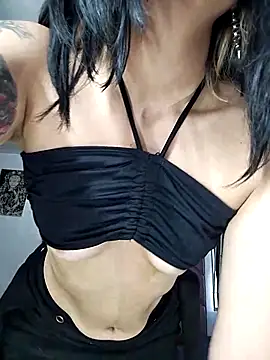 KARINNA  RAVEN online show from April 25, 10:29 pm