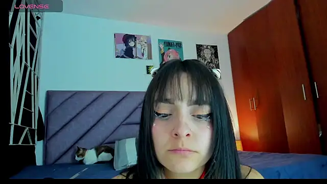KARINNA  RAVEN online show from May 17, 12:30 am