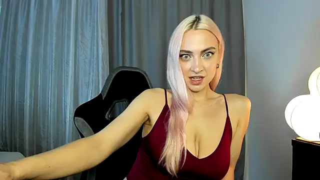  Miss Valentina  online show from November 2, 9:55 am