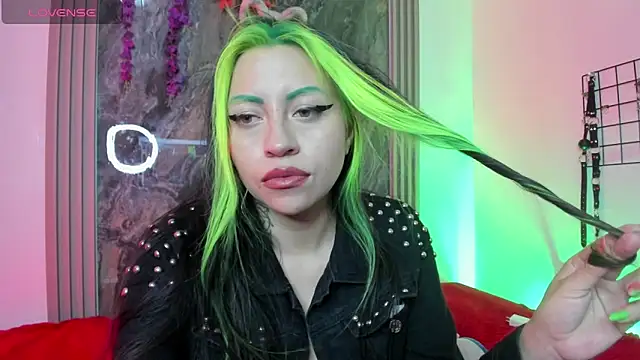 Snapshot of midory_ chatting on September 12, 4:12 am midory online show from September 12, 4:12 am