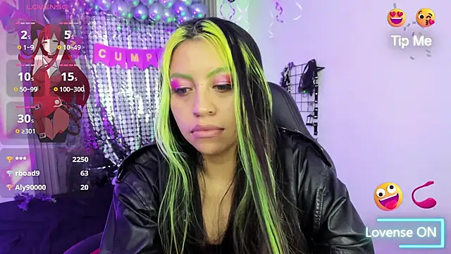 Snapshot of midory_ chatting on November 1, 4:36 am midory online show from November 1, 4:36 am