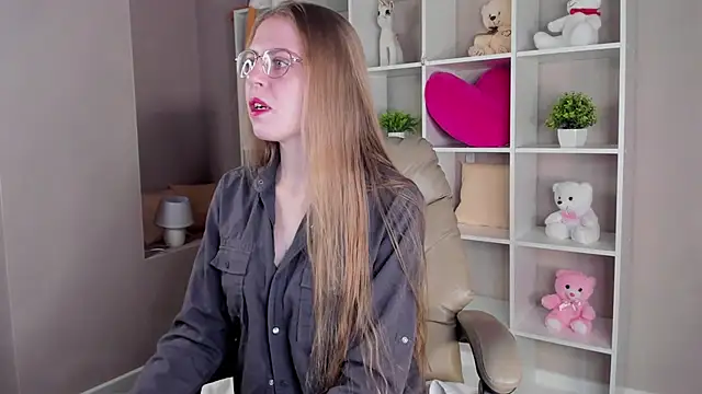 Joann Shermann online show from November 11, 1:16 am