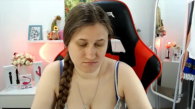 Lucky Lana online show from May 11, 2:28 am