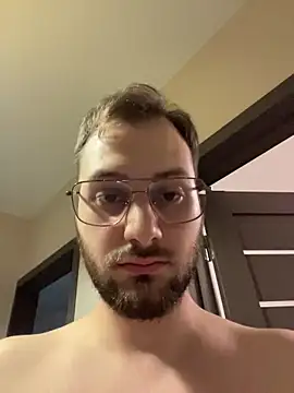 Snapshot of antonysside chatting on December 2, 8:08 am antonysside online show from December 2, 8:08 am