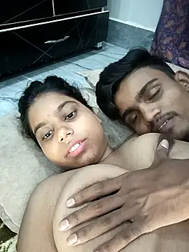 Snapshot of Mis_jay chatting on October 5, 9:51 am Mis jay online show from October 5, 9:51 am