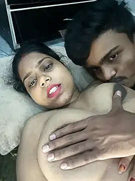 Snapshot of Mis_jay chatting on October 21, 7:03 pm Mis jay online show from October 21, 7:03 pm