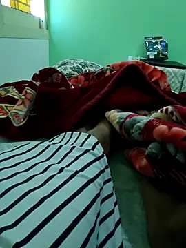 Snapshot of eliza_shazadi07 chatting on March 20, 8:20 am eliza shazadi07 online show from March 20, 8:20 am