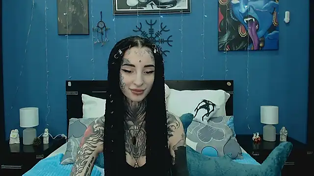 Snapshot of Velvetbat chatting on April 30, 7:04 am Velvetbat online show from April 30, 7:04 am