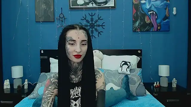 Snapshot of Velvetbat chatting on May 10, 7:02 am Velvetbat online show from May 10, 7:02 am