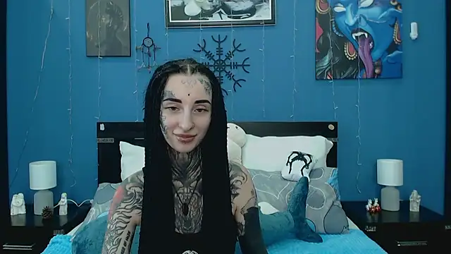 Snapshot of Velvetbat chatting on May 16, 11:09 am Velvetbat online show from May 16, 11:09 am