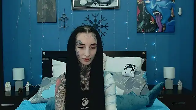 Snapshot of Velvetbat chatting on May 18, 7:03 am Velvetbat online show from May 18, 7:03 am