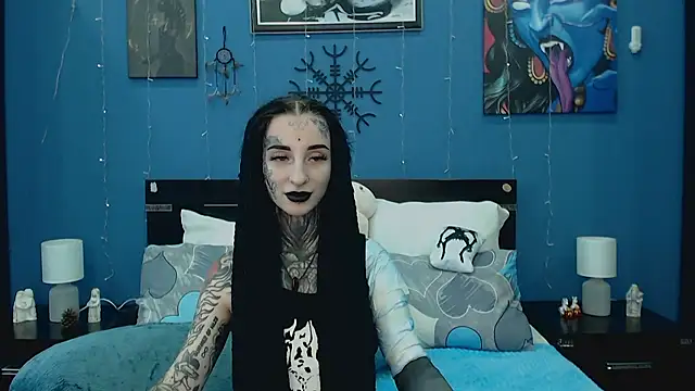 Snapshot of Velvetbat chatting on May 19, 7:04 am Velvetbat online show from May 19, 7:04 am