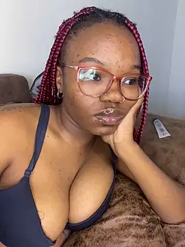 YummyMelanin117 online show from April 28, 9:58 am