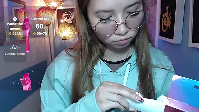 Fiorellaa delsd online show from October 27, 3:05 pm