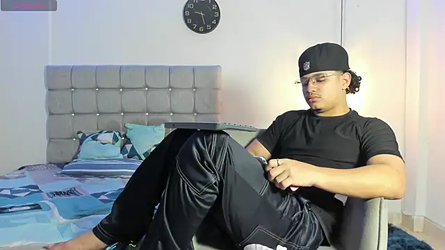 samxx muscle online show from November 3, 2:07 pm